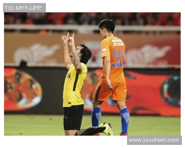 广州恒大与泰山鲁能激战正酣谁将赢得这场中超巅峰对决