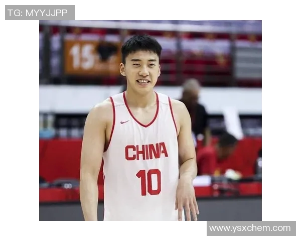 李慕豪：从篮球新星到职业生涯巅峰的奋斗历程与成长故事